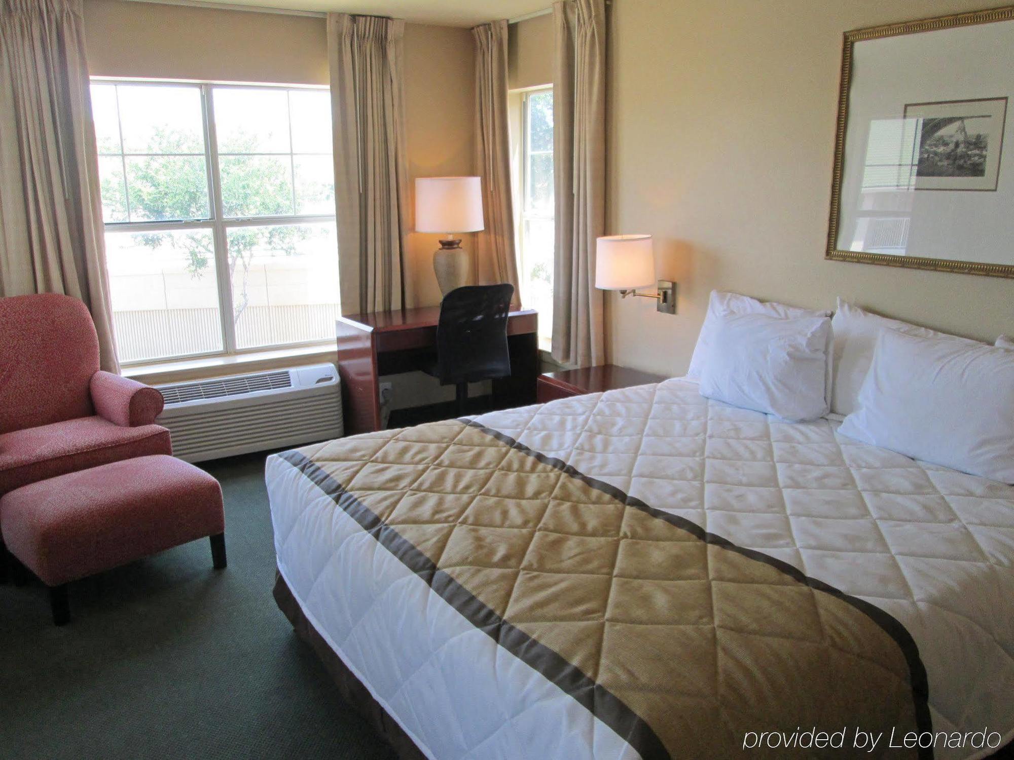 Extended Stay America Suites - Dallas - Vantage Point Dr Экстерьер фото